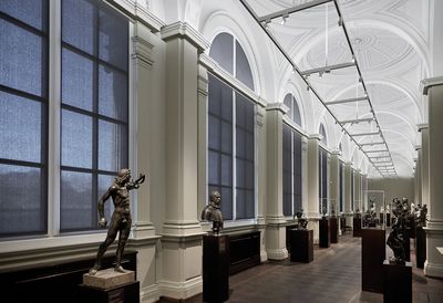 Sistemas de enrollables, SG 4960, Multiscreen 1-10%, Sempergalerie, Dresdner Zwinger, Dresden, Germany