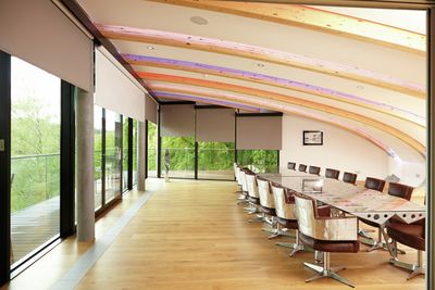 Sistemas de enrollables, SG 4980, Moon, Bowcliffe Hall, Bramham, United Kingdom