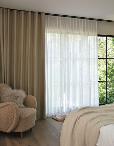 Curtain Systems, SG 6465, Leviso, Private House, Cardiff, United Kingdom, Black
