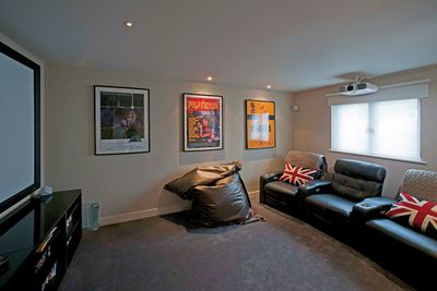 Sistemas de enrollables, SG 4960, Room shot "Rawsons Retreat", Broadstairs, United Kingdom
